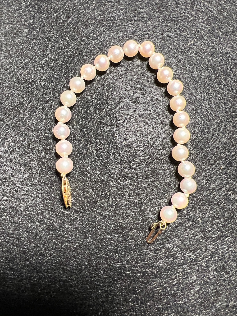 14k Gold & Pearl Bracelet - Picture 5 of 8